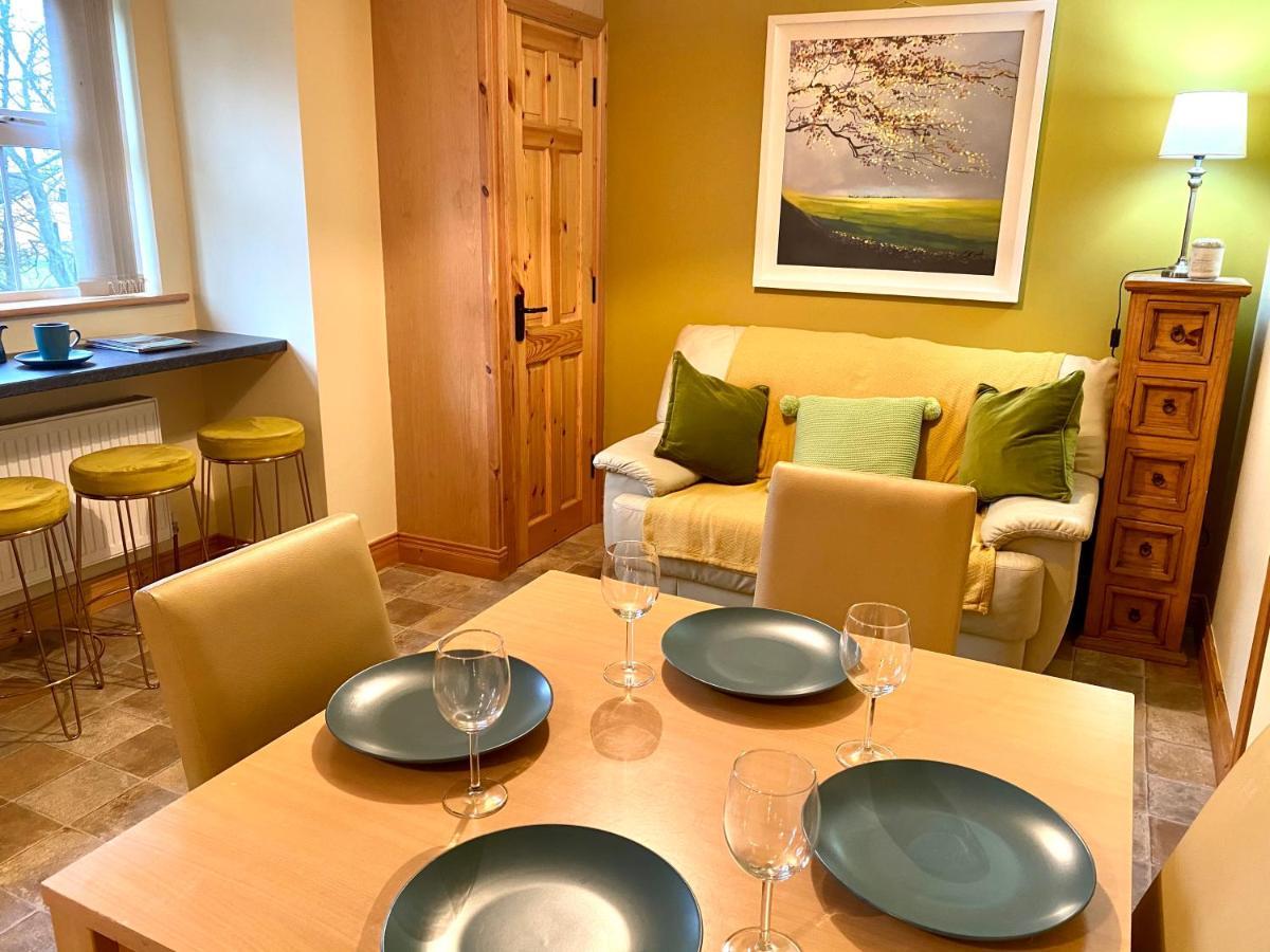 3 Bedroom House Located In Centre Of Carndonagh Exteriör bild